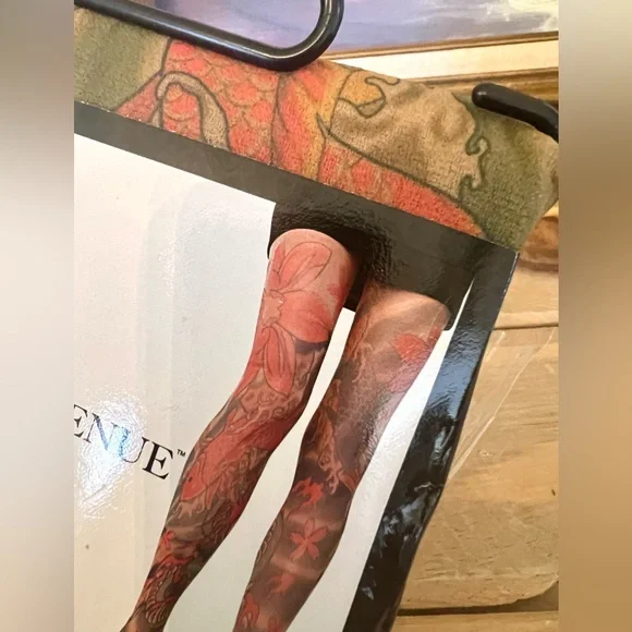 New! Deadstock 90’s Opaque Tattoo Print Tights - Picture 6 of 6